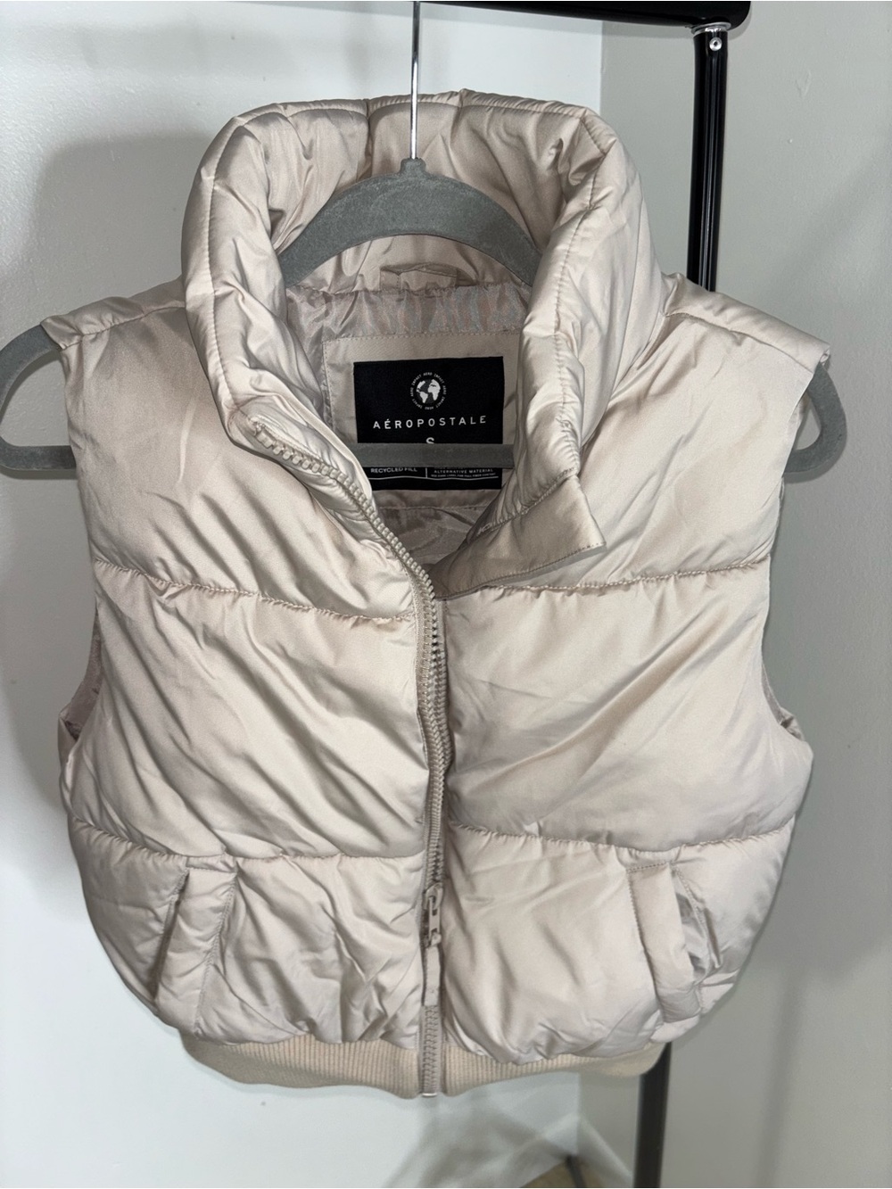 Aeropostale Kids Light Cream Quilted Puffer Vest